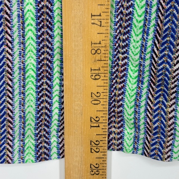 Lelis Womens Large Pullover Blouse Multi Color Chevron Stripe Polyester Short Sl - Picture 7 of 7